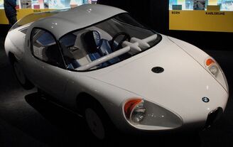 BMW 700