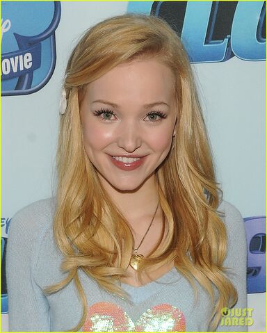 File:Ashley-tisdale-dove-cameron-cloud-9-premiere-15.jpg