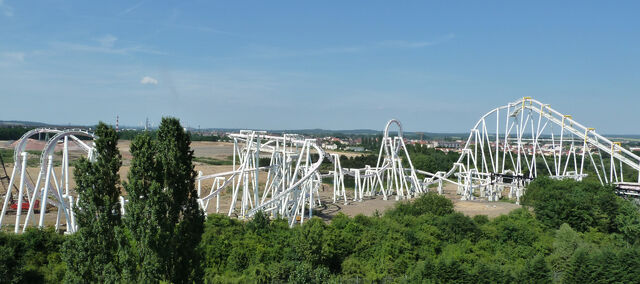 File:Monster panorama.jpg