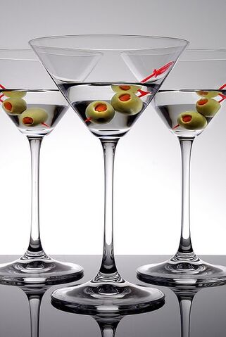 File:Martinis.jpg