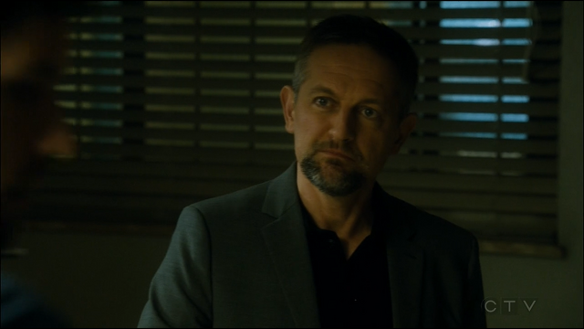 File:1x02EdwardDarius.png