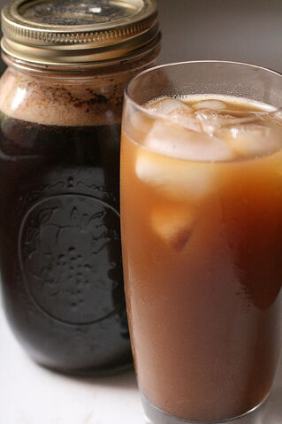 File:Iced-coffee-jar.jpg