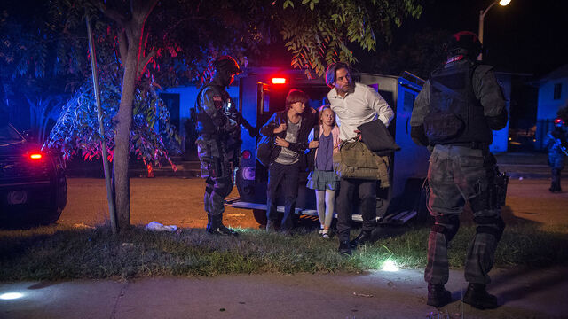 File:Colony 208 4 1920x1080.jpg