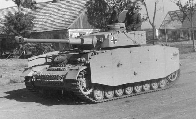 File:Panzer IVreality.jpg