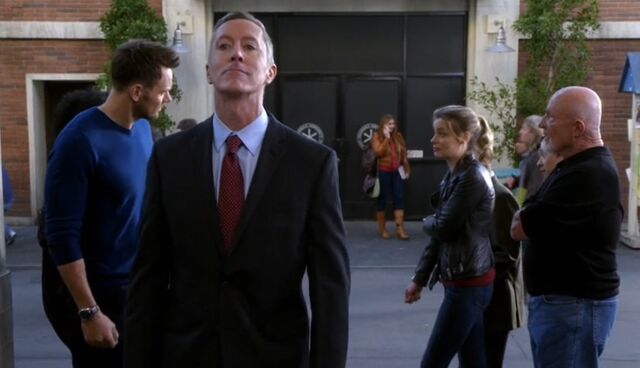 File:S05E12-Ronald Mohammad begins.jpg