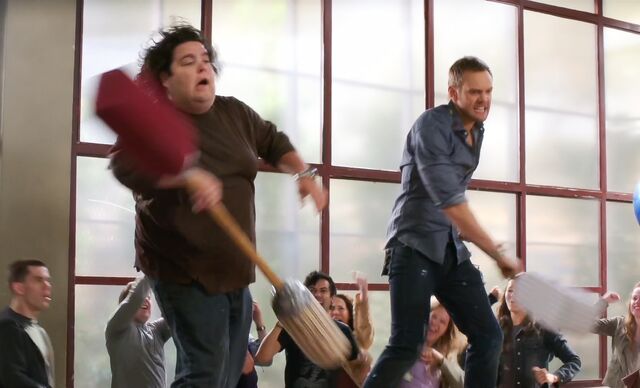 File:4x1 Neil VS Jeff.jpg