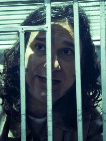 File:Starburns caged.jpg