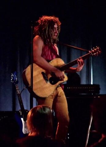 File:No Worries guitarist.jpg