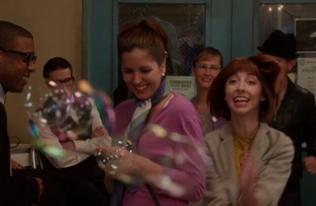 File:S04E08-Kat chasing bubbles.jpg