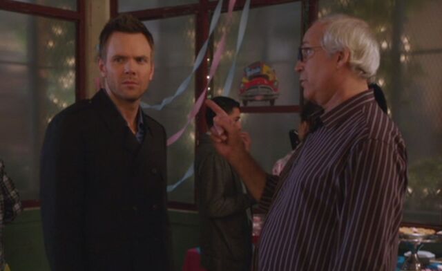 File:S04E08-Pierce scolds Jeff.jpg