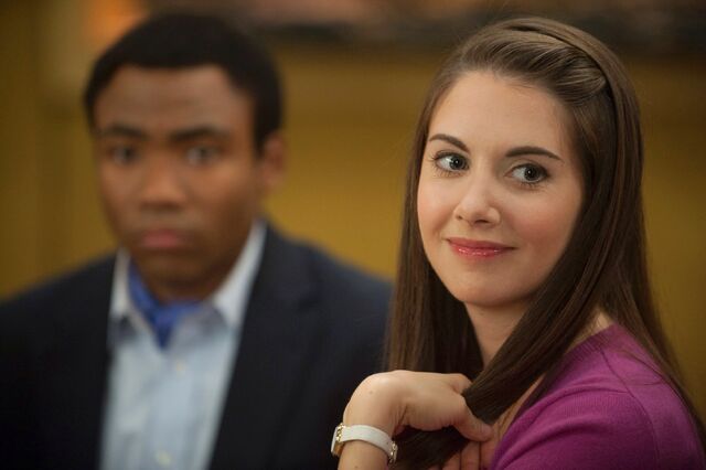 File:3X4 Promopic17.jpg