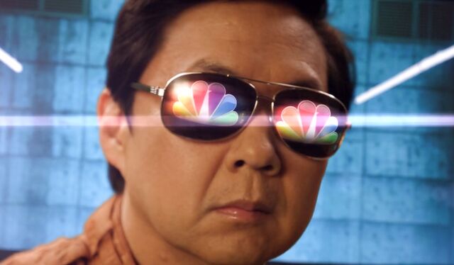 File:5x13 Chang NBC sunglasses.jpg