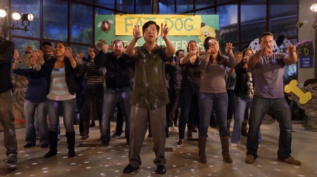 File:5X6 Fat Dog dance.jpg