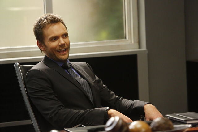 File:4x13 Promotional photo 5.jpg
