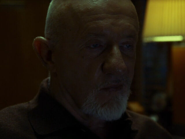 File:5x03-Buzz hickey smirk.jpg