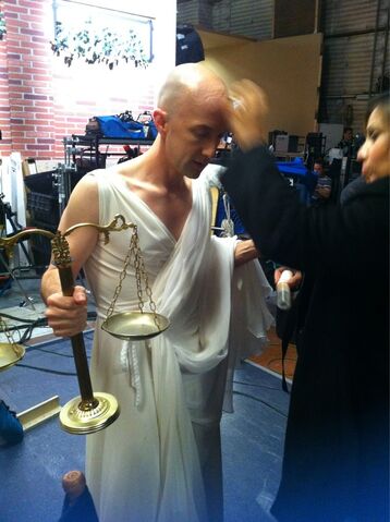 File:3x22 BTS photo2.jpg