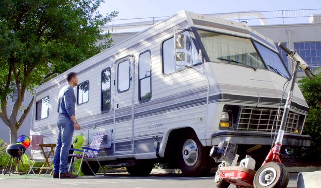 File:Elroy's RV.jpg