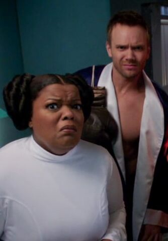 File:S04E02-Jeff and Shirley Halloween.jpg