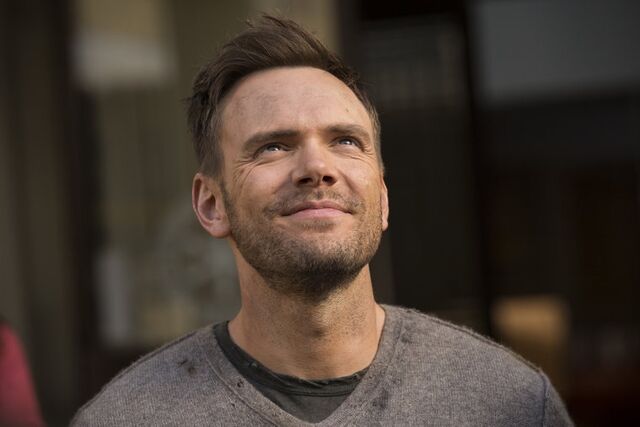 File:5x5 Promopic25.jpg
