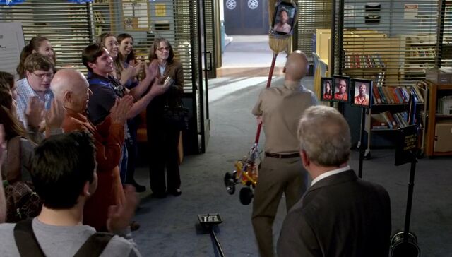 File:S06E05-Pelton Jeff Borchert Hall.jpg