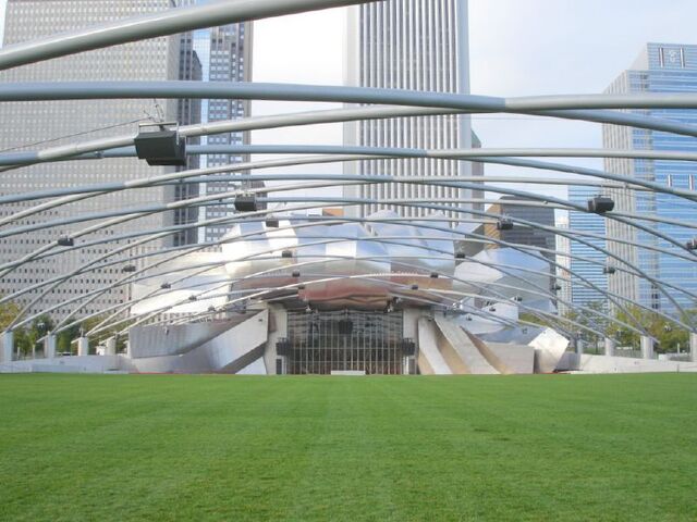 Fichier:Pritzker+Pavilion+Millennium+Park-4884.jpg