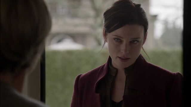 File:1x02 hi kiera.jpg