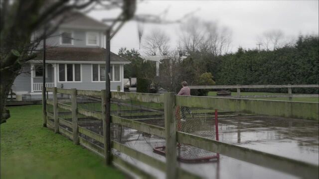 File:1x02 farmhouse.jpg