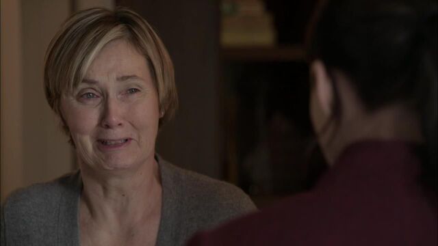 File:1x02 mrs fraser.jpg