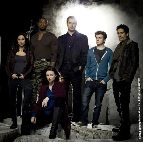 File:Promo Cast S1 05.jpg