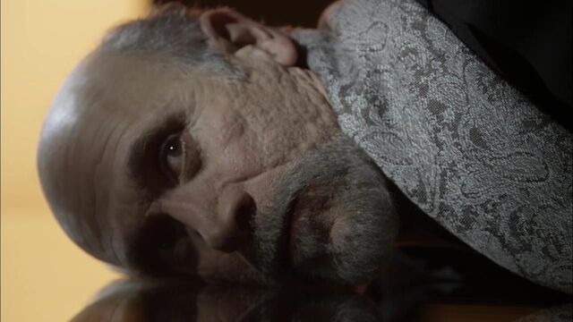 File:1x01 boom.jpg