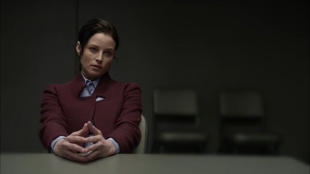 File:1x02 interrogation 2.jpg