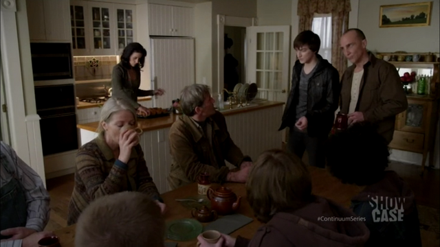 File:1x01 Randols.png
