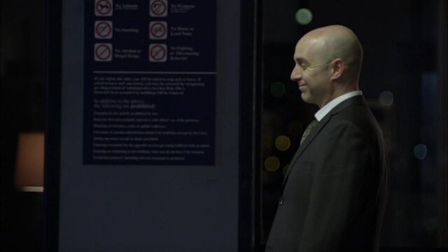 File:1x02 smiling dillon.jpg