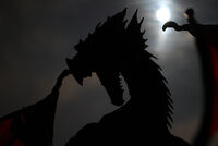 Dragon y Luna