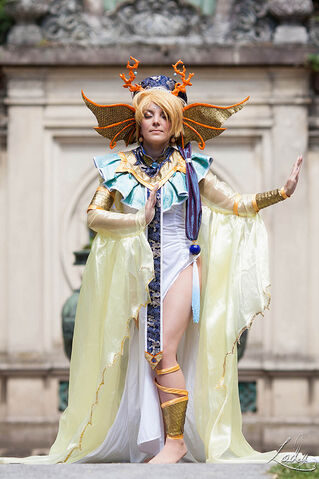 File:YuiHongo-star-Bunnymoon-star-.jpg