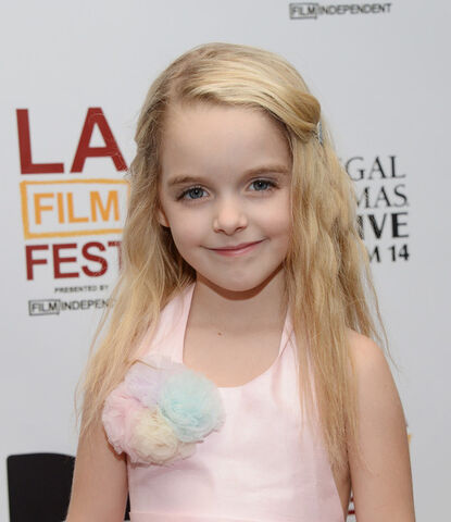 File:McKenna+Grace.jpg