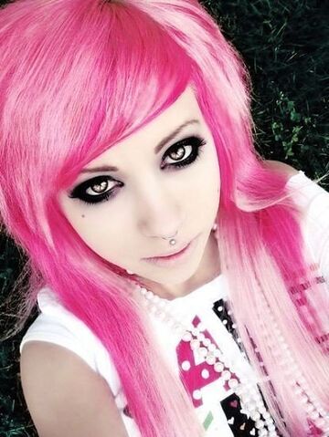 File:-Fangirl-of-Creepypasta- in RL.jpg