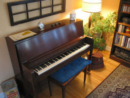 Pianoinlivingroom