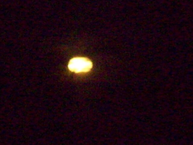 File:Ufo by fireproofwitches-d2oh8ud.jpg