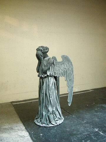 File:Blink-Weeping Angel.jpg