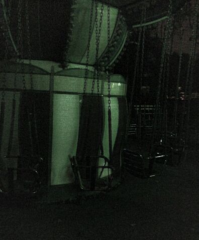 File:Swings by queendreaveev-d6s0xek.jpg