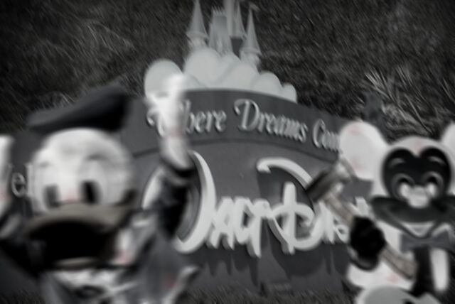File:Walt-Disney-World-sign.jpg