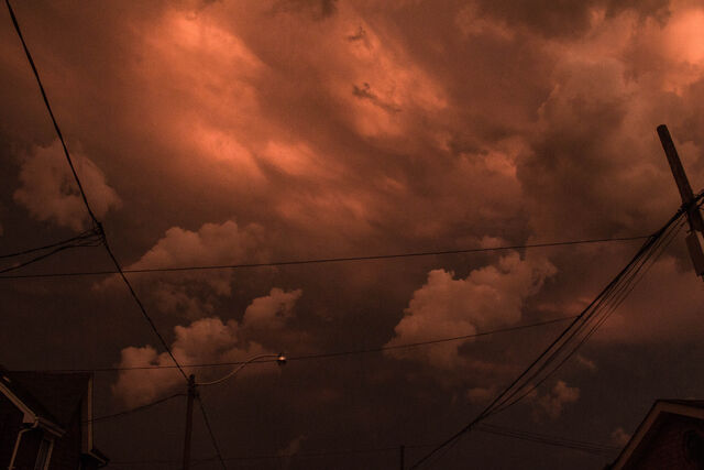 File:Dark-red-sky.jpg