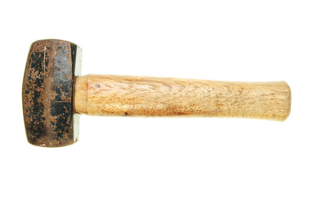 File:Holder of the anvil.jpg