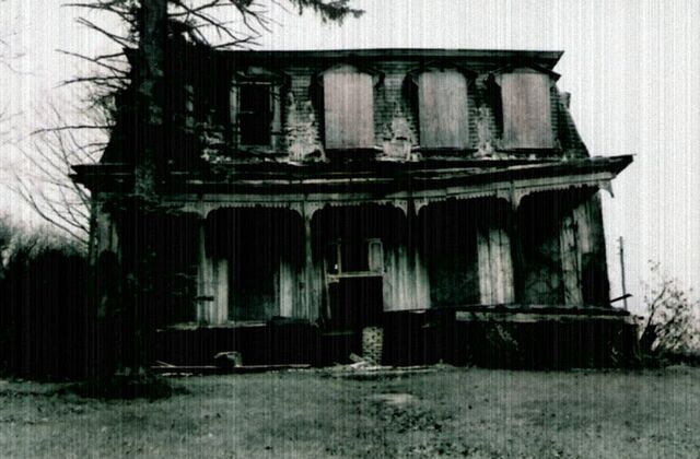 File:Dark house.jpg