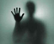 Fantasma f