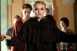 Blog100909 new-moon-dakota.jpg