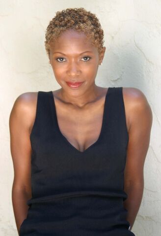 File:Shelley Robertson.jpg