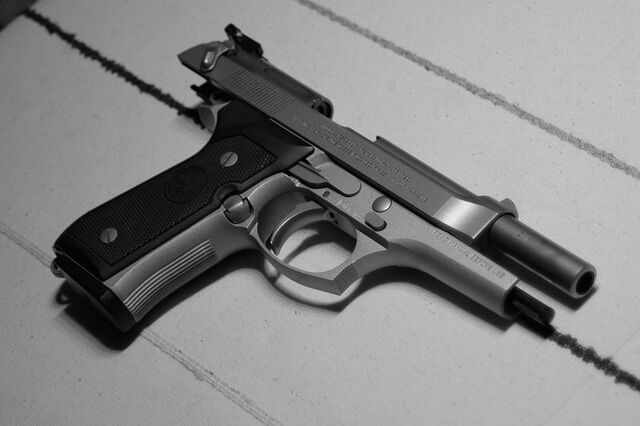 File:Beretta Inox Slide.jpg