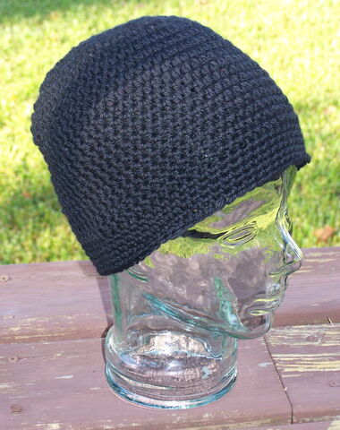 File:Blackbeanie.jpg